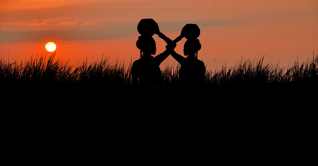 African Women Pots Sunset  - mohamed_hassan / Pixabay